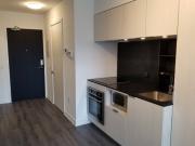 523 77 Shuter Street