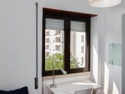 5267 Quarto com cama de solteiro em.