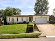 528 Drawbrook Cir, New Albany, IN 47150