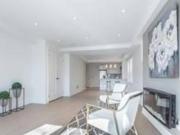 52 College View Avenue 26598 Toronto ON M5P 1J5 2...