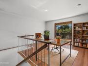 52 Henry St, Chapel Hill QLD 4069