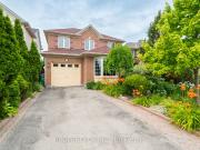 52 Mistycreek Crescent