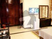 533 Square Yard Six Bedrooms Livable House For Sale