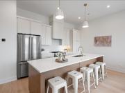 5340 N Lincoln Avenue # 401