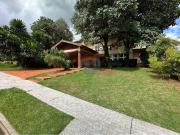 535 Área Útil Casa de Condomínio Alugar, 5 Dormitórios...