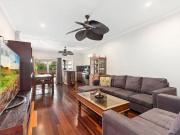 535 Esplanade, Urangan QLD 4655