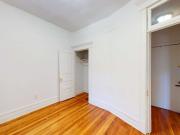 5405 5407 S. Woodlawn Avenue Studio Apartment for Rent...