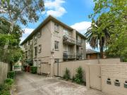 5/41 Carroll Crescent, Glen Iris VIC 3146 Apartment For...