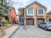5453 Palmerston Crescent, Mississauga, ON, L5M 5Z8 house...