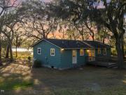 5480 Cedar Point Rd, Jacksonville, FL 32226
