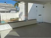 550 Área Útil Casa de Condomínio Alugar, 4 Dormitórios...