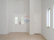 550 Área Útil Casa Alugar, 4 Dormitórios localizado em...