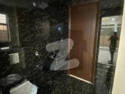 550 Sq Yd HUGE GARDEN Villa For Sale Precinct 4. A+...