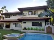 550 sqm Lot with 5 Bedrooms in Ayala Alabang Village...