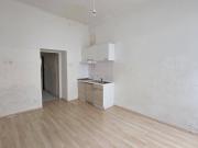 550m zur U1 Starterwohnung im Erdgeschoß Gründerzeithaus...