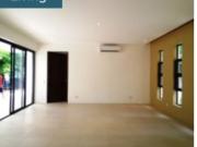 552 sqm 3BR House for Rent at Ayala Alabang Village,...