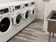 555 The West Mall 1 Bedroom Apartment for Rent at 555...