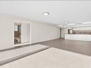 Oversized & Modern Apartment Close to the Beach with 2 x...