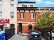 557 Roxton Road 30003 Toronto ON M6G 3R5 5 Bedroom House...