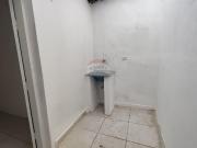 55 Área Útil Casa Alugar, 1 Dormitórios localizado em...