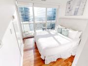 55 Bremner Boulevard Studio Apartment for Rent at 55...
