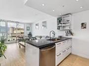 560 955 E Hastings Street, Vancouver, BC, V6A 0G8 Single...
