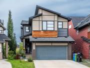 560 Walgrove Boulevard SE