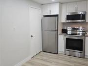 565 GREENFIELD Avenue Unit# 503 565 GREENFIELD Avenue Unit# 503
