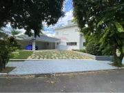 566 Área Útil Casa Alugar, 4 Dormitórios localizado em...