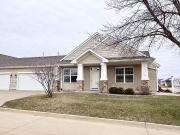 568 82nd St, West Des Moines, IA 50266