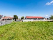 568 m² Land available in Highbury
