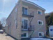 56 Dundas Street Unit 2, 2 bed, 1 bath | Unit 2