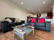 56 Ecco, 3 bedroom, Apartment