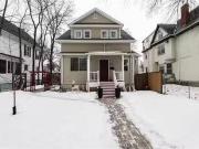 570 Gertrude Ave, Winnipeg, MB, R3L 0N1 house for sale List.
