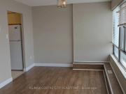 570 Proudfoot Lane #1008