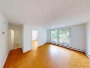 5713 Victoria Road
