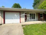 5717 Winship 3/1.5 1064 sqft