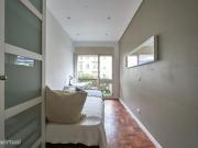577093 Quarto com cama de casal, com varanda.