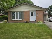 57 KINGSWOOD Drive Unit# LOWER