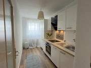 57 m² 2 Zimmer Wohnung mit Balkon, frisch renoviert