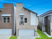 5808 Francis Oak Pl, Houston, TX 77091