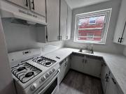 5821 CHEMIN COTE ST LUC 18 Apartment for Rent