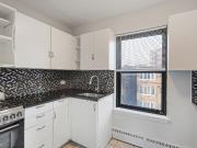 5858 N Sheridan Rd Studio Apartment for Rent at 5858 N...