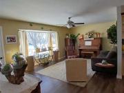 589 Poplar CRESCENT, Shaunavon, SK S0N 2M0 House For...