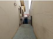 58 Área Útil Casa Alugar, 2 Dormitórios localizado em...