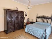 592270 Quarto com cama de casal em casa com 3.