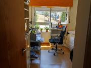 599820 Quarto com cama de solteiro em.