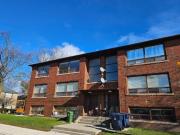 5 401 Winnett Avenue