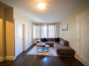 #5 935 Jervis Street