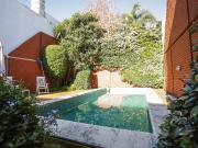5 AMBIENTES LOTE PROPIO PILETA JARDÍN COCHERA